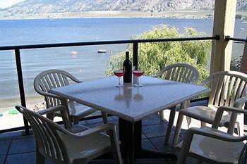 Desert Surfside Waterfront Accommodations Osoyoos Exterior photo